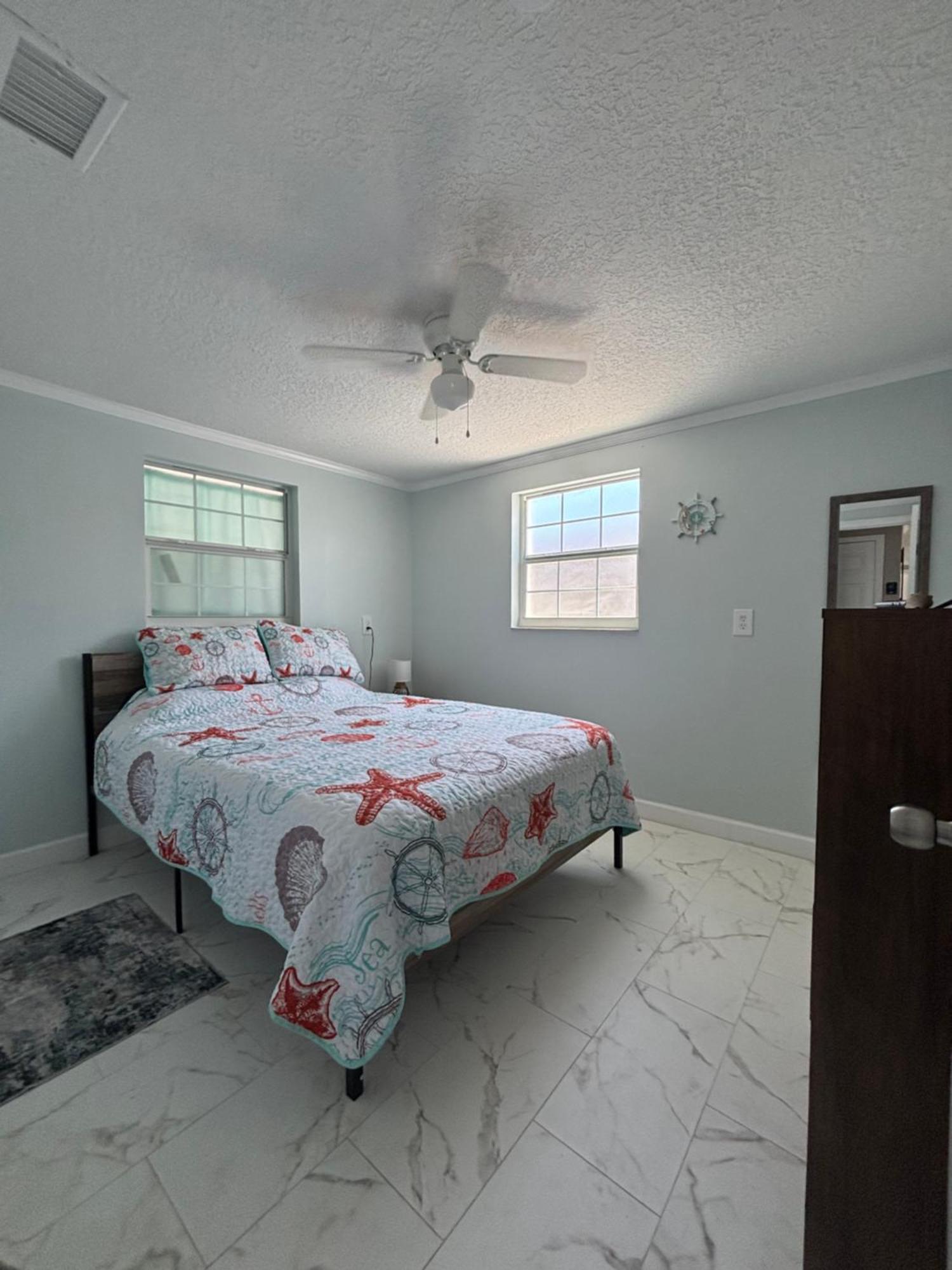 Gorgeous Seaside Seashell Cottage! Hudson Eksteriør bilde